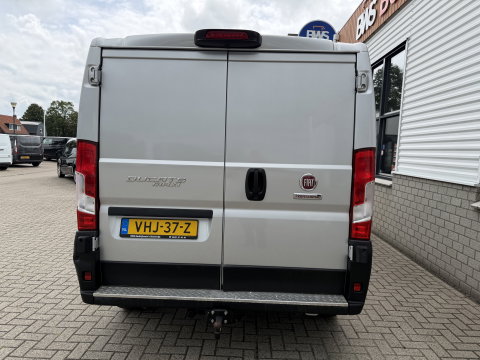 Fiat Ducato Maxi 35H 2.3 MultiJet 140pk L2H1 DC 5 persoons / vaste prijs rijklaar € 20.950 ex btw / cruise en climate control / trekhaak 3000 kg / achteruit rijcamera / euro 6 / bpm vrij