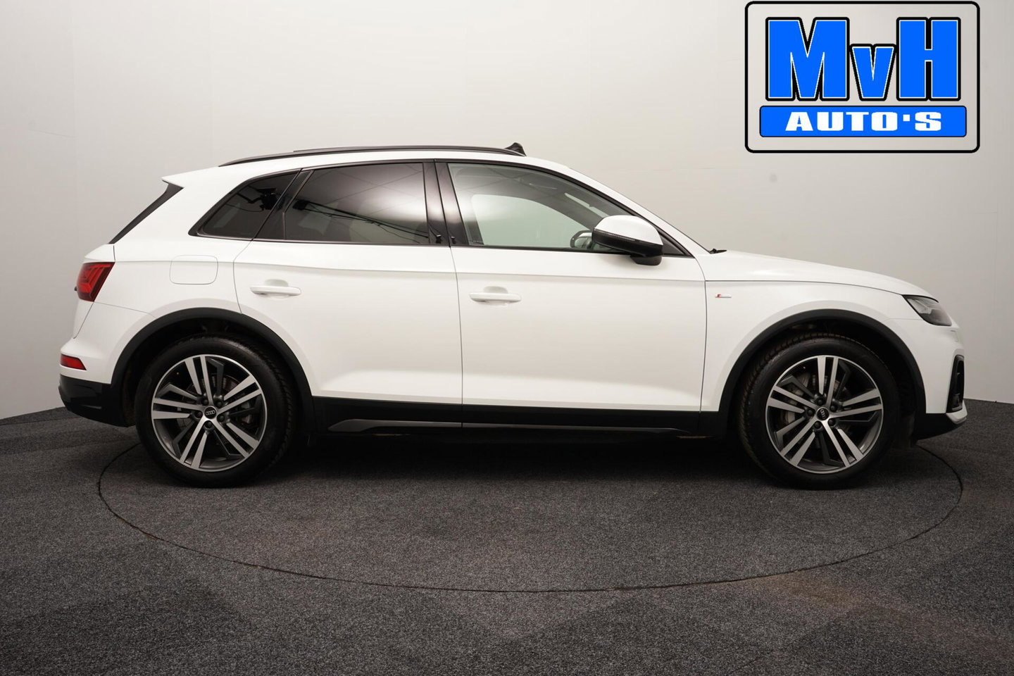 Audi Q5 50 TFSI e S edition|LUCHTVERING|RS-ZETELS|MATRIX|PANO