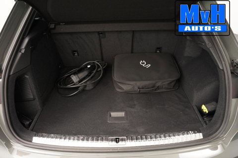 Audi Q3 45 TFSI e S edition|S-Line|245PK|STOELVERW|CAMERA|LED