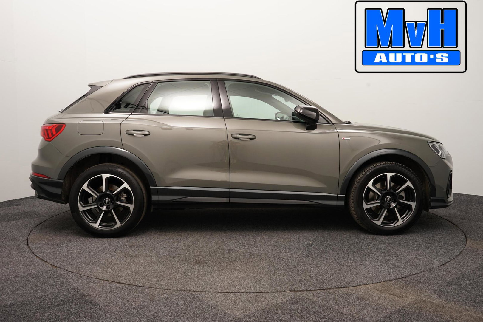 Audi Q3 45 TFSI e S edition|S-Line|245PK|STOELVERW|CAMERA|LED