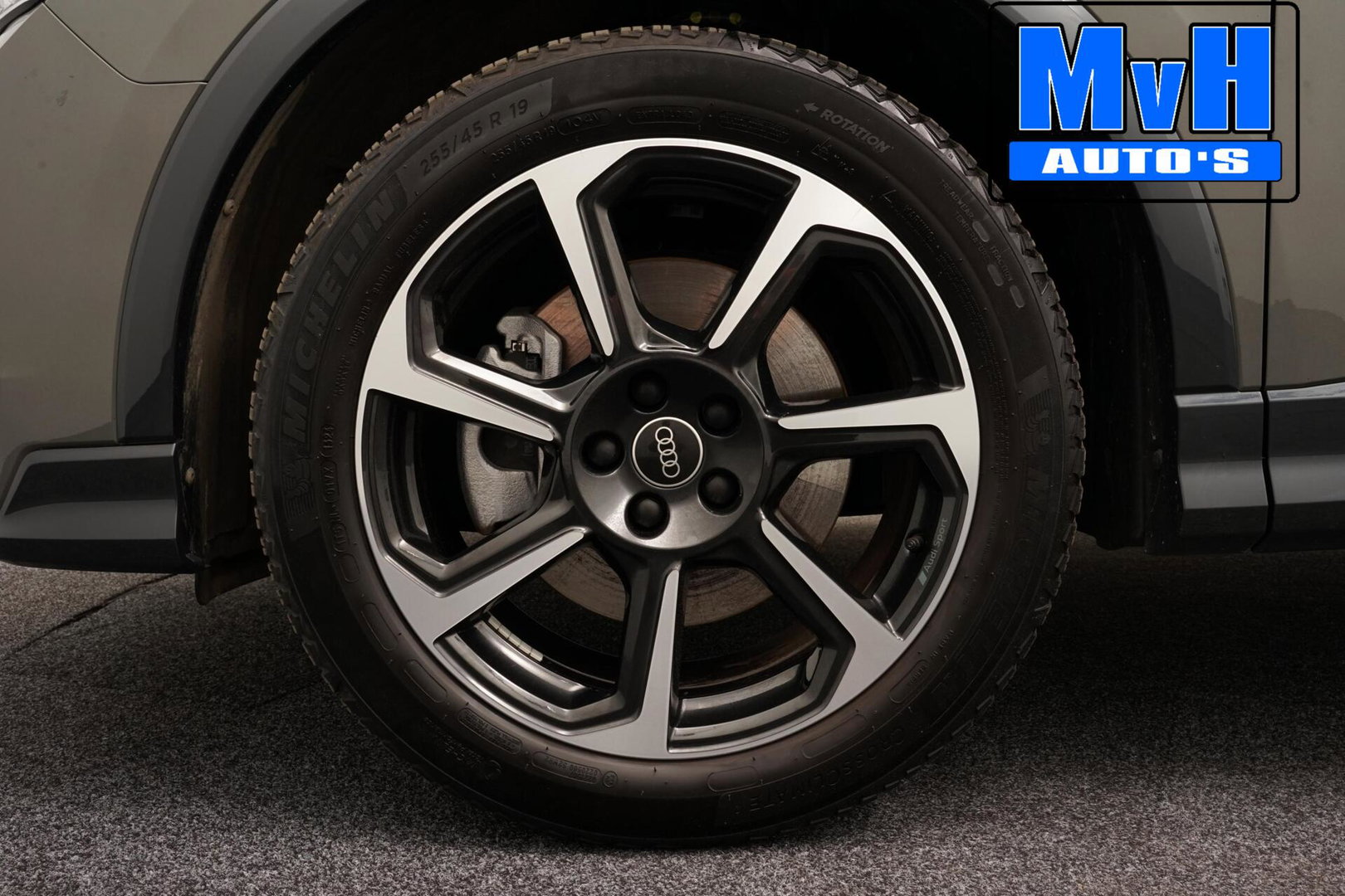 Audi Q3 45 TFSI e S edition|S-Line|245PK|STOELVERW|CAMERA|LED