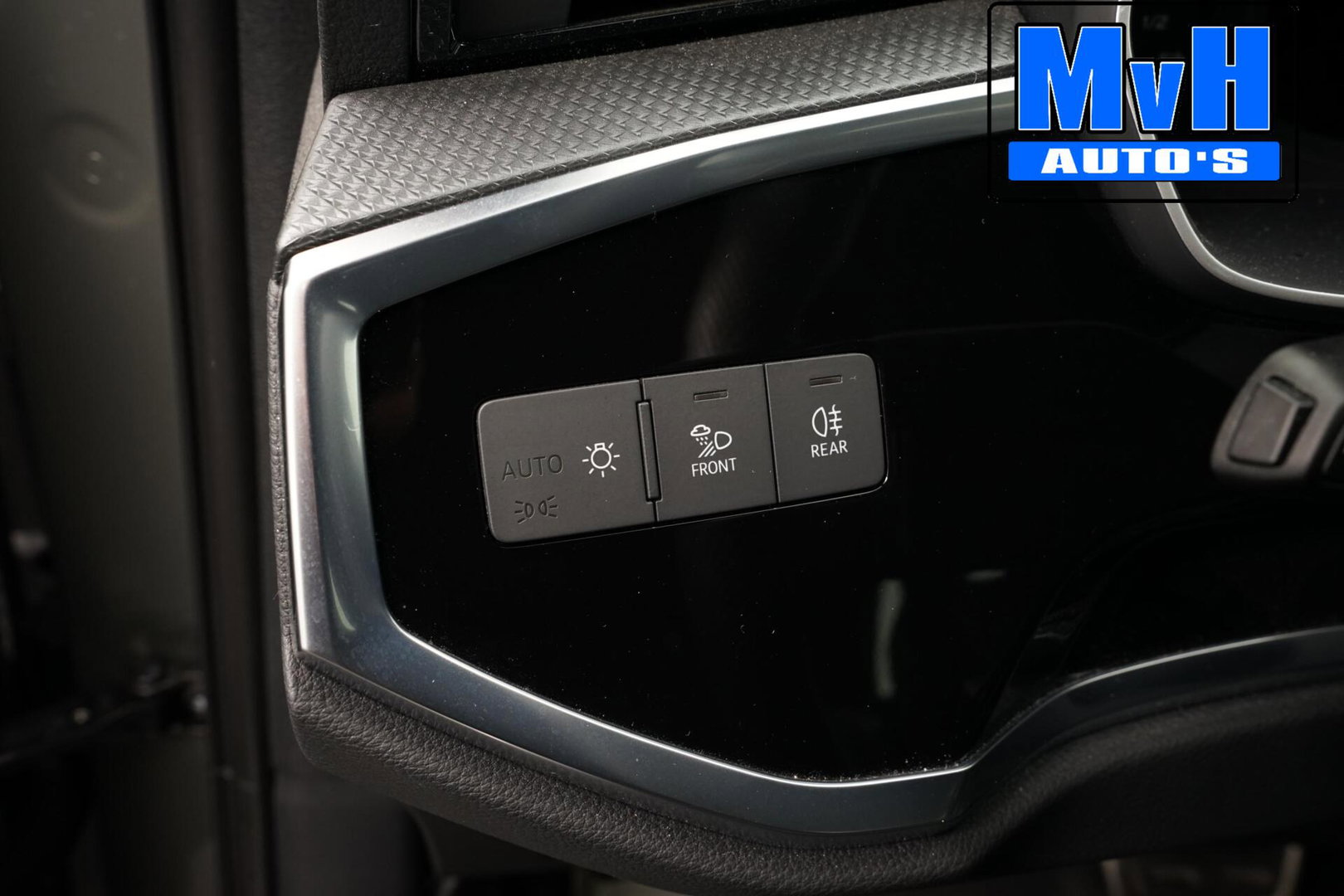 Audi Q3 45 TFSI e S edition|S-Line|245PK|STOELVERW|CAMERA|LED