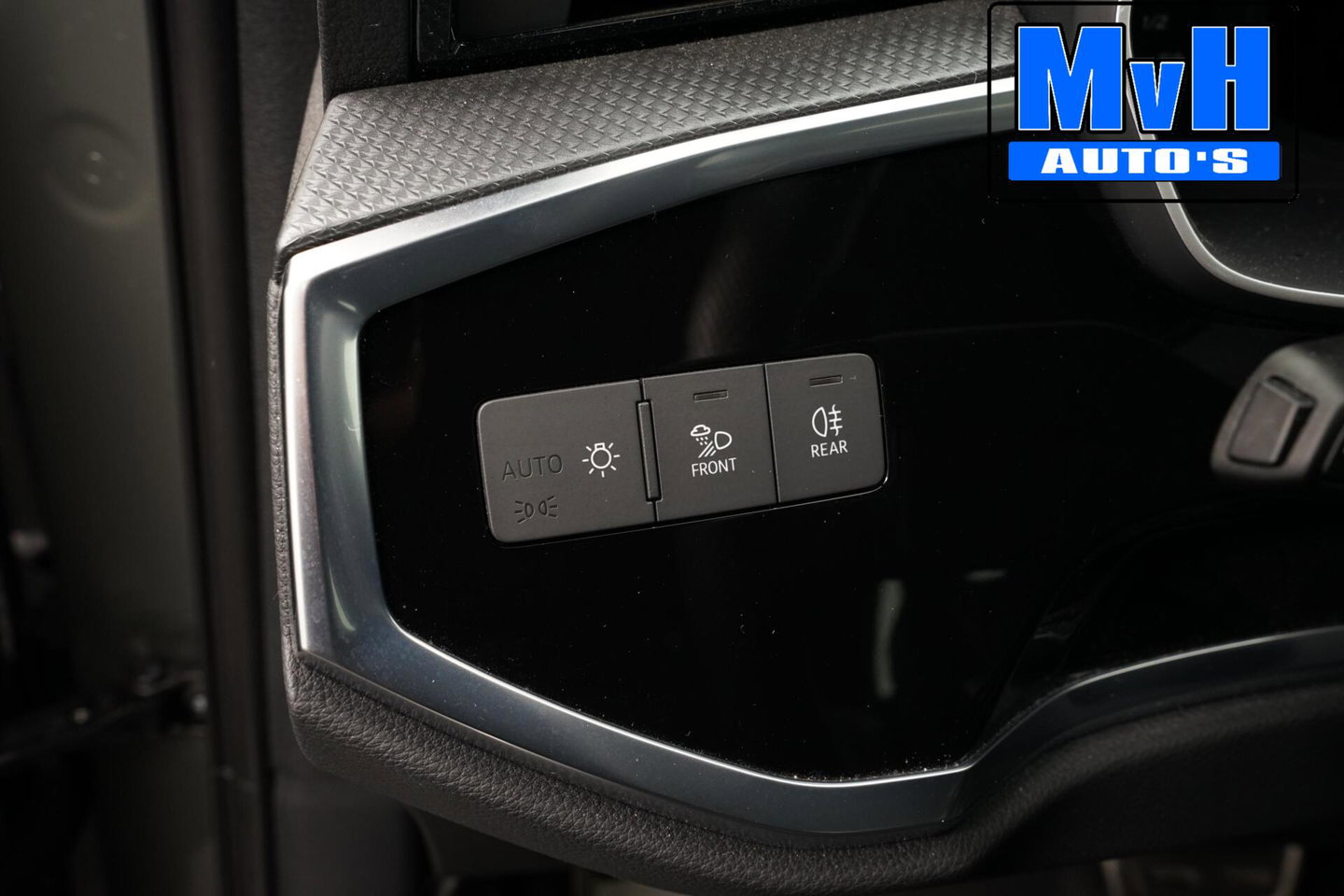 Audi Q3 45 TFSI e S edition|S-Line|245PK|STOELVERW|CAMERA|LED
