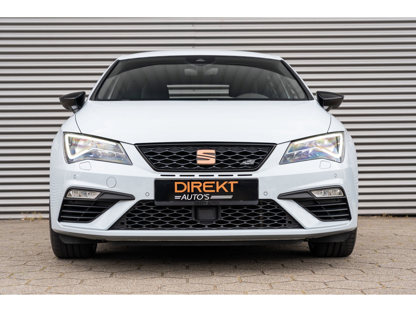 SEAT Leon 2.0 TSI CUPRA BEATS CAMERA KEYLESS DYNAMIC GREY