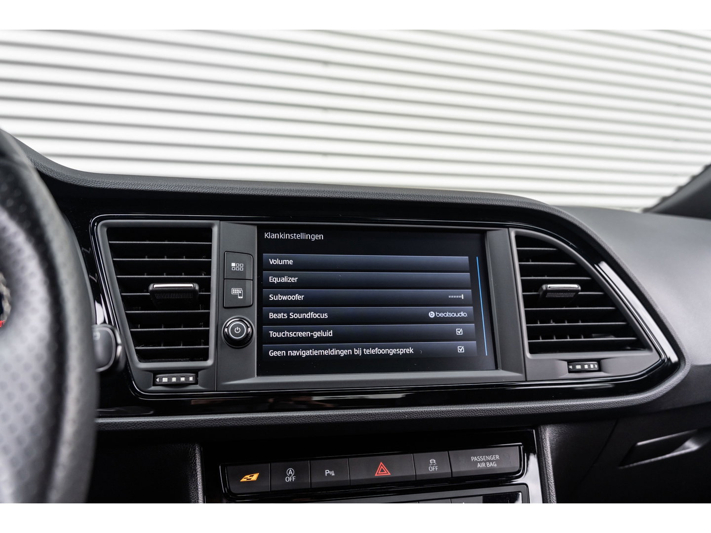 SEAT Leon 2.0 TSI CUPRA BEATS CAMERA KEYLESS DYNAMIC GREY