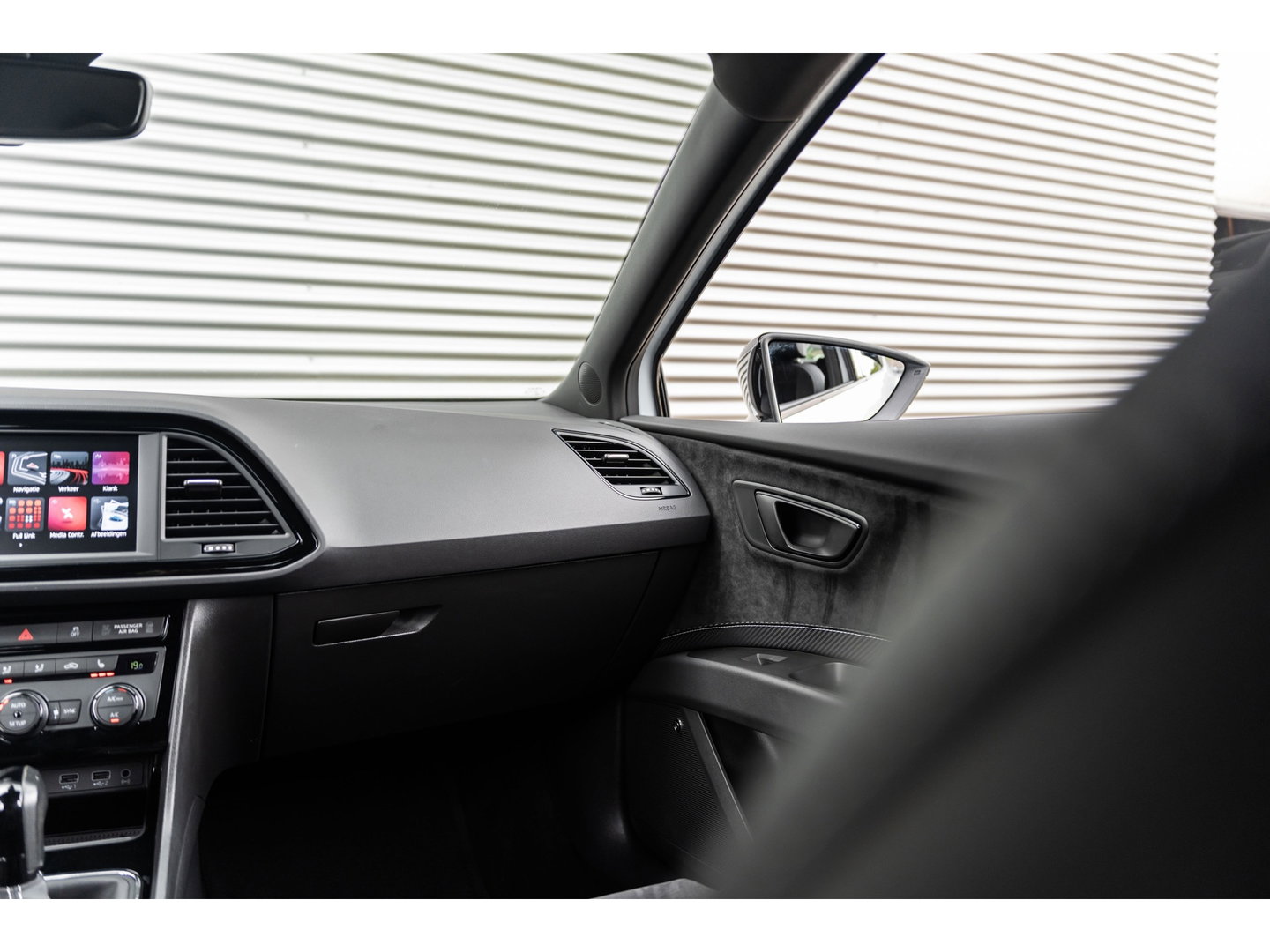 SEAT Leon 2.0 TSI CUPRA BEATS CAMERA KEYLESS DYNAMIC GREY