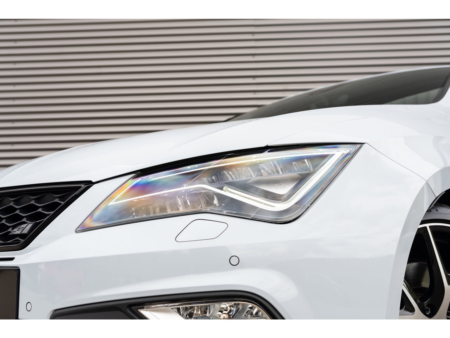 SEAT Leon 2.0 TSI CUPRA BEATS CAMERA KEYLESS DYNAMIC GREY