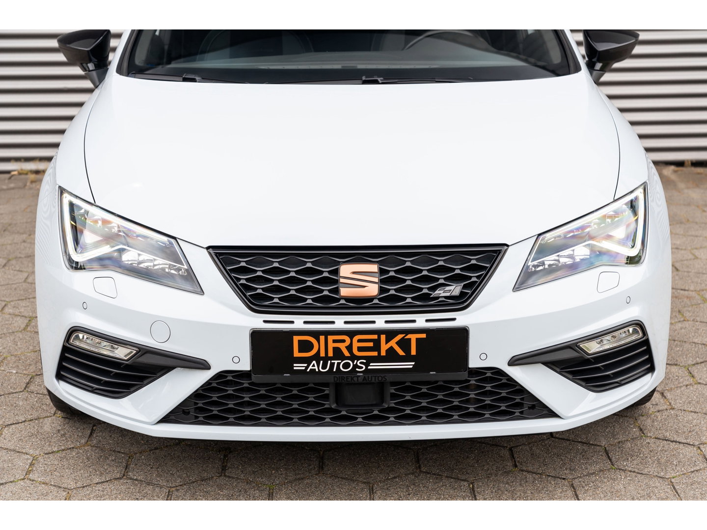 SEAT Leon 2.0 TSI CUPRA BEATS CAMERA KEYLESS DYNAMIC GREY