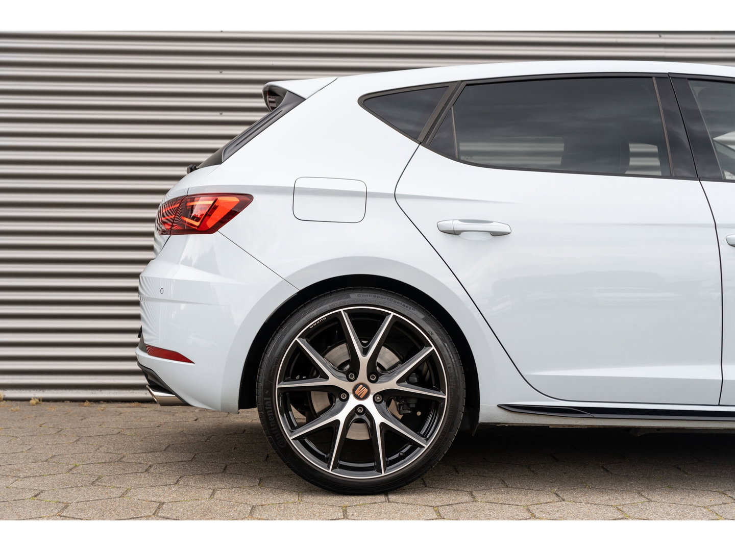 SEAT Leon 2.0 TSI CUPRA BEATS CAMERA KEYLESS DYNAMIC GREY