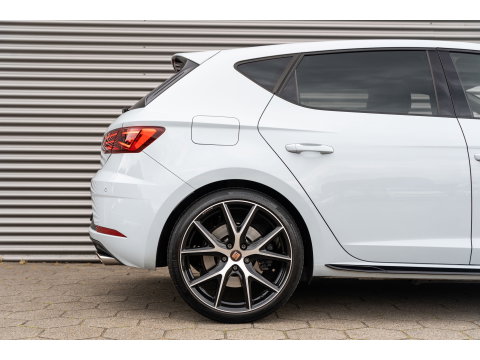 SEAT Leon 2.0 TSI CUPRA BEATS CAMERA KEYLESS DYNAMIC GREY