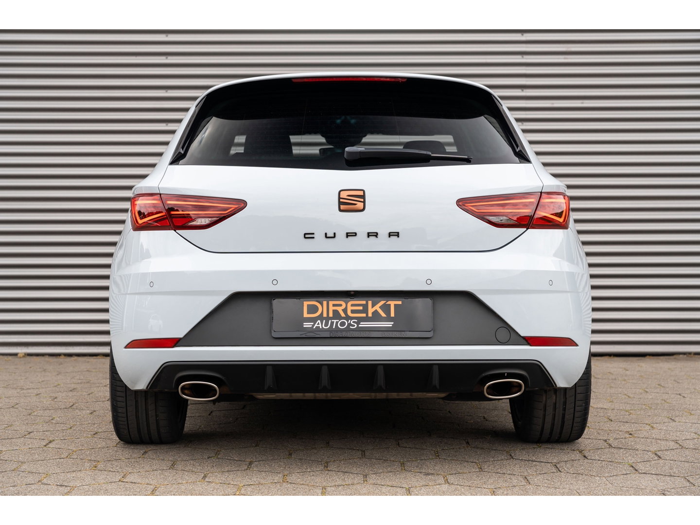 SEAT Leon 2.0 TSI CUPRA BEATS CAMERA KEYLESS DYNAMIC GREY