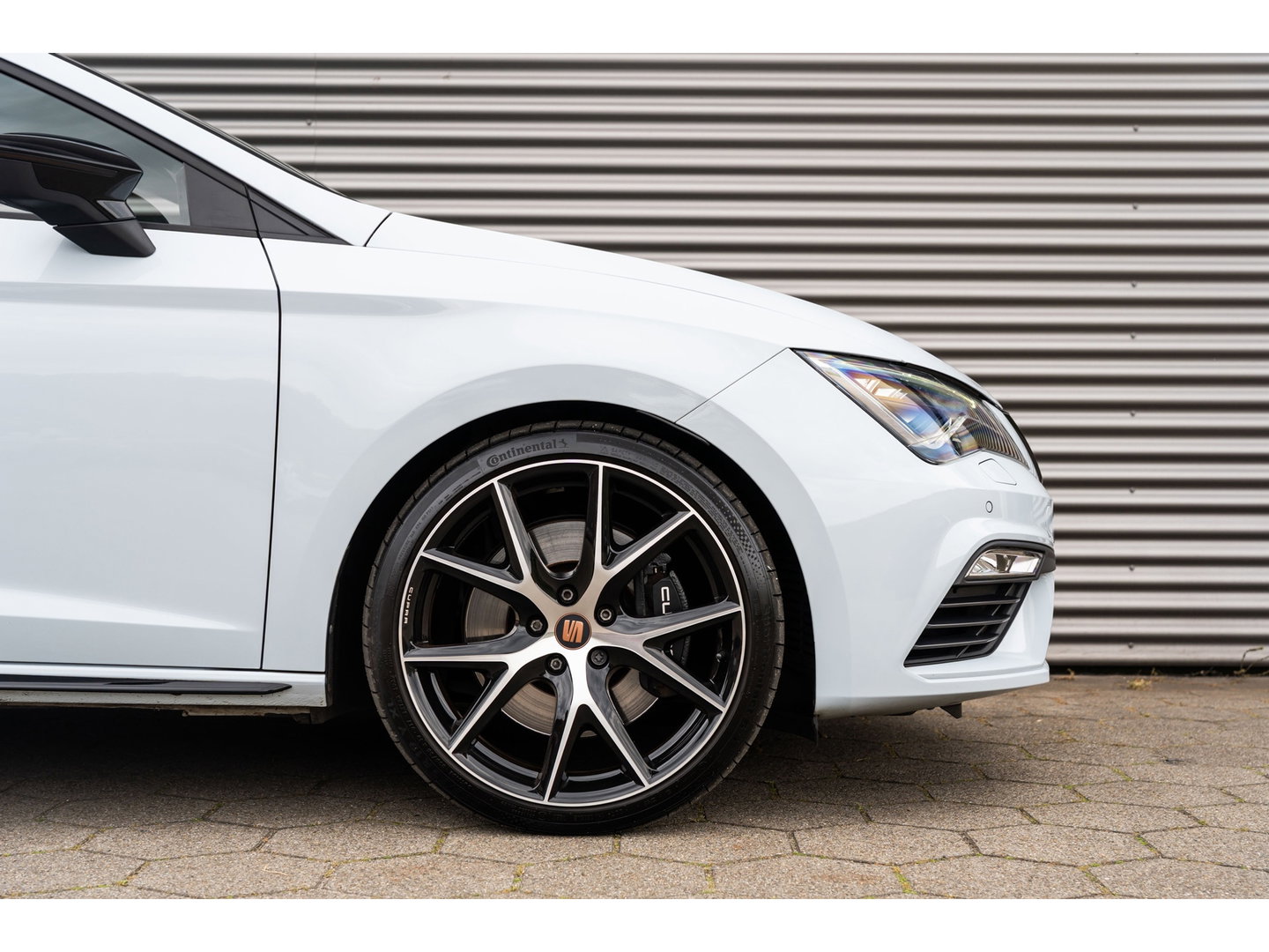 SEAT Leon 2.0 TSI CUPRA BEATS CAMERA KEYLESS DYNAMIC GREY