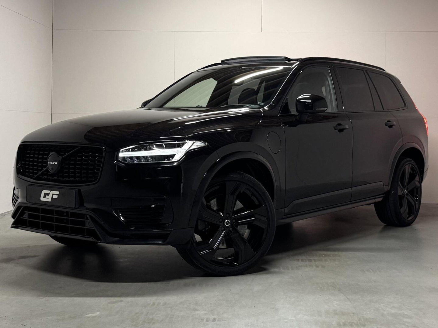 Volvo XC90 2.0 T8 Twin Engine AWD R-Design Pano Luchtvering B&W Trekh.