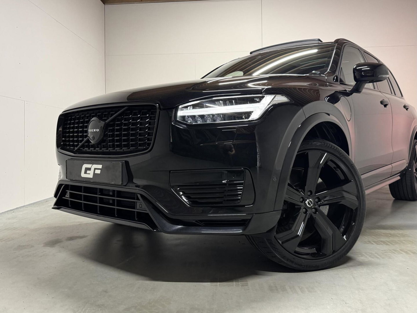 Volvo XC90 2.0 T8 Twin Engine AWD R-Design Pano Luchtvering B&W Trekh.