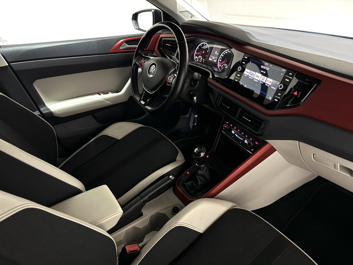 Volkswagen Polo 1.0 Beats CarPlay Stoelver. CarPlay Cruise Navi