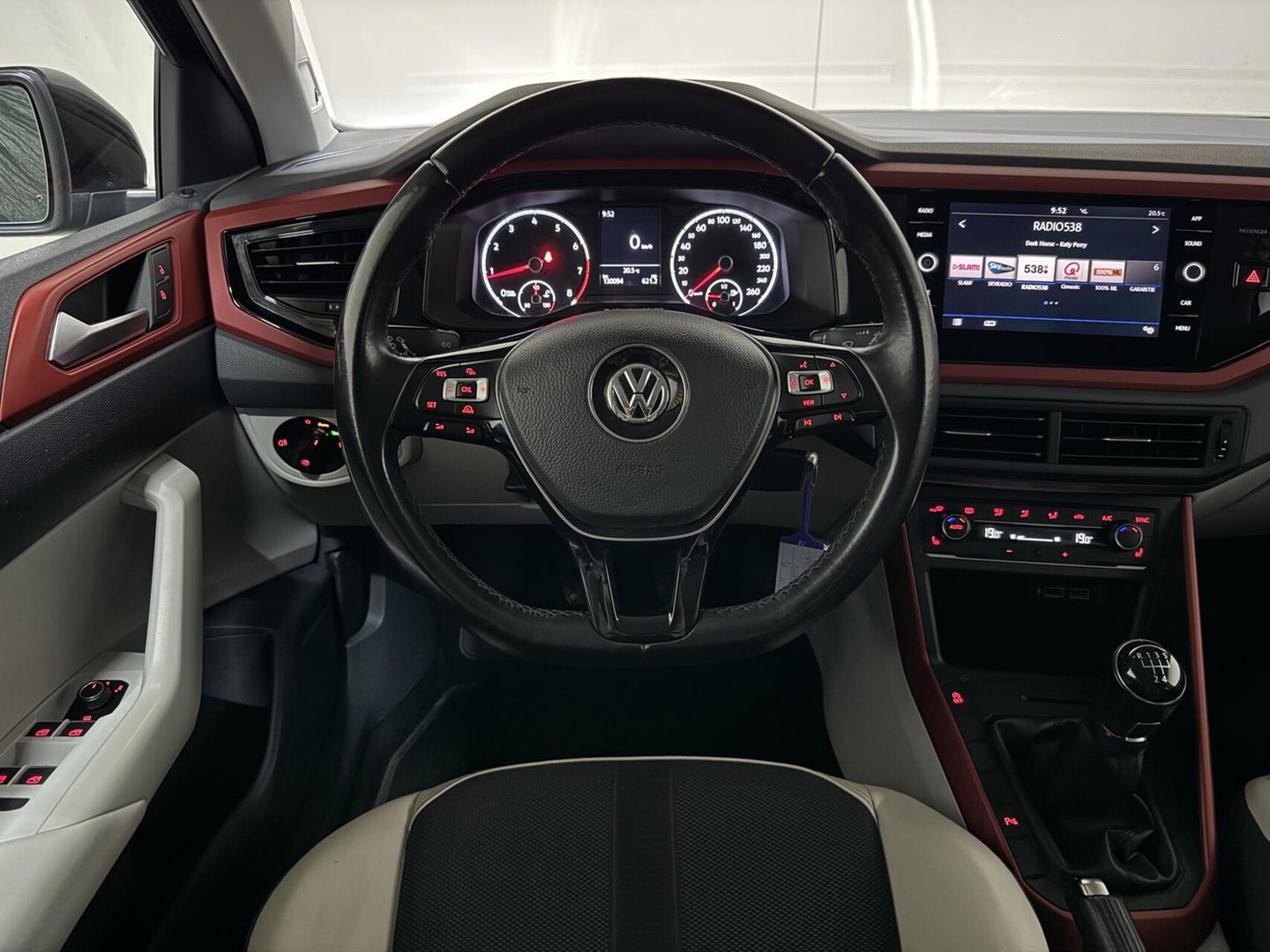 Volkswagen Polo 1.0 Beats CarPlay Stoelver. CarPlay Cruise Navi
