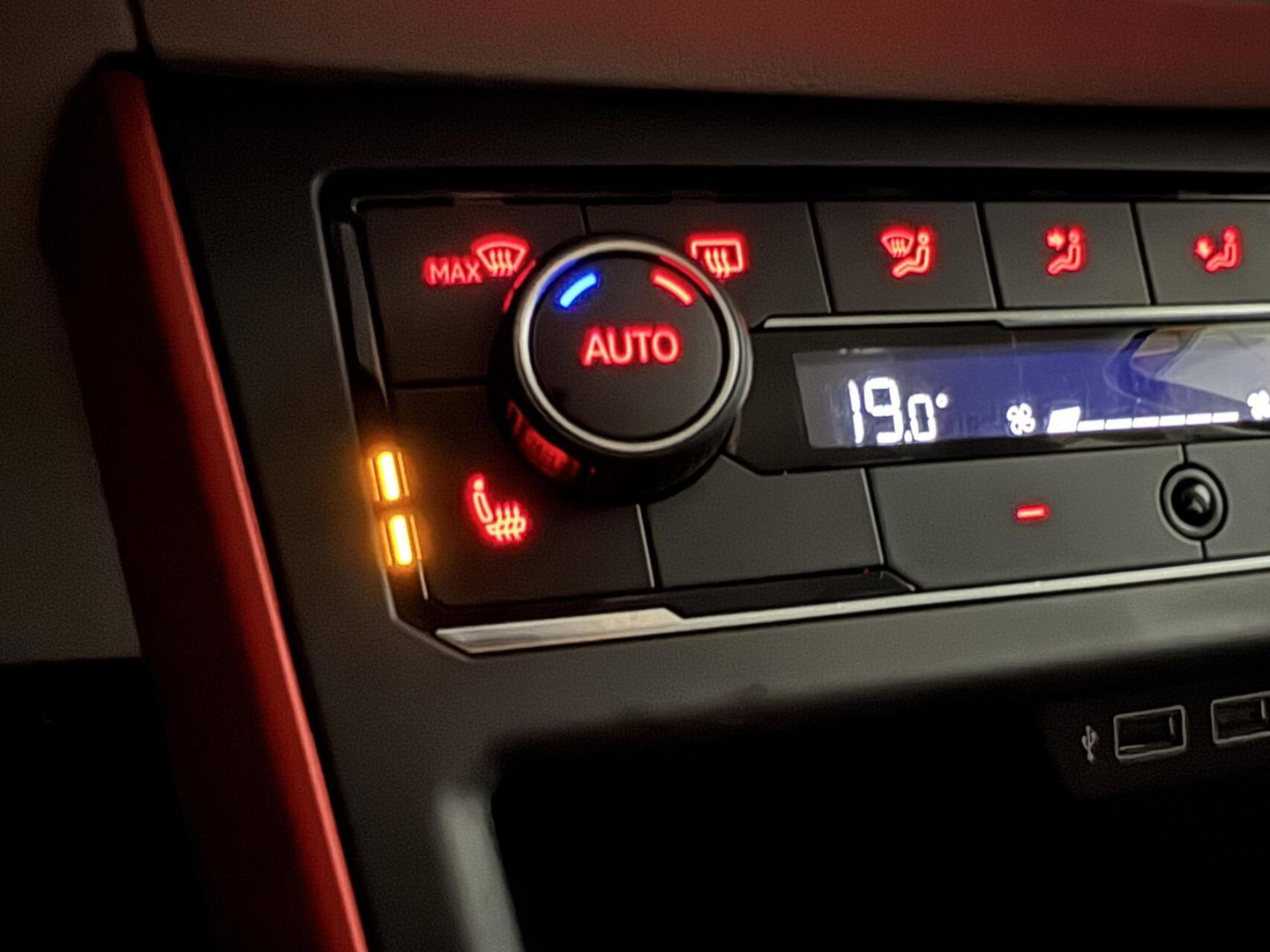 Volkswagen Polo 1.0 Beats CarPlay Stoelver. CarPlay Cruise Navi