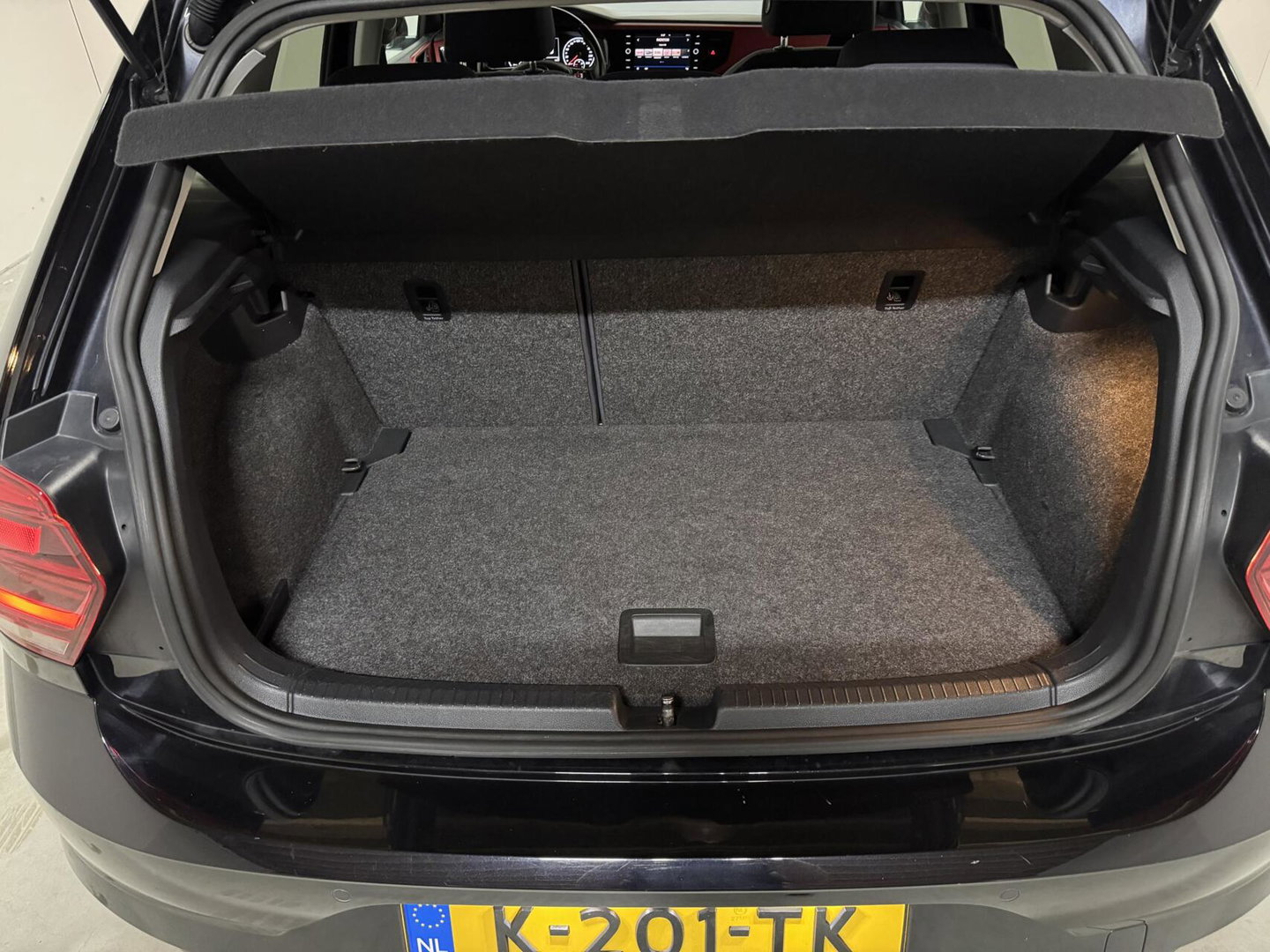 Volkswagen Polo 1.0 Beats CarPlay Stoelver. CarPlay Cruise Navi