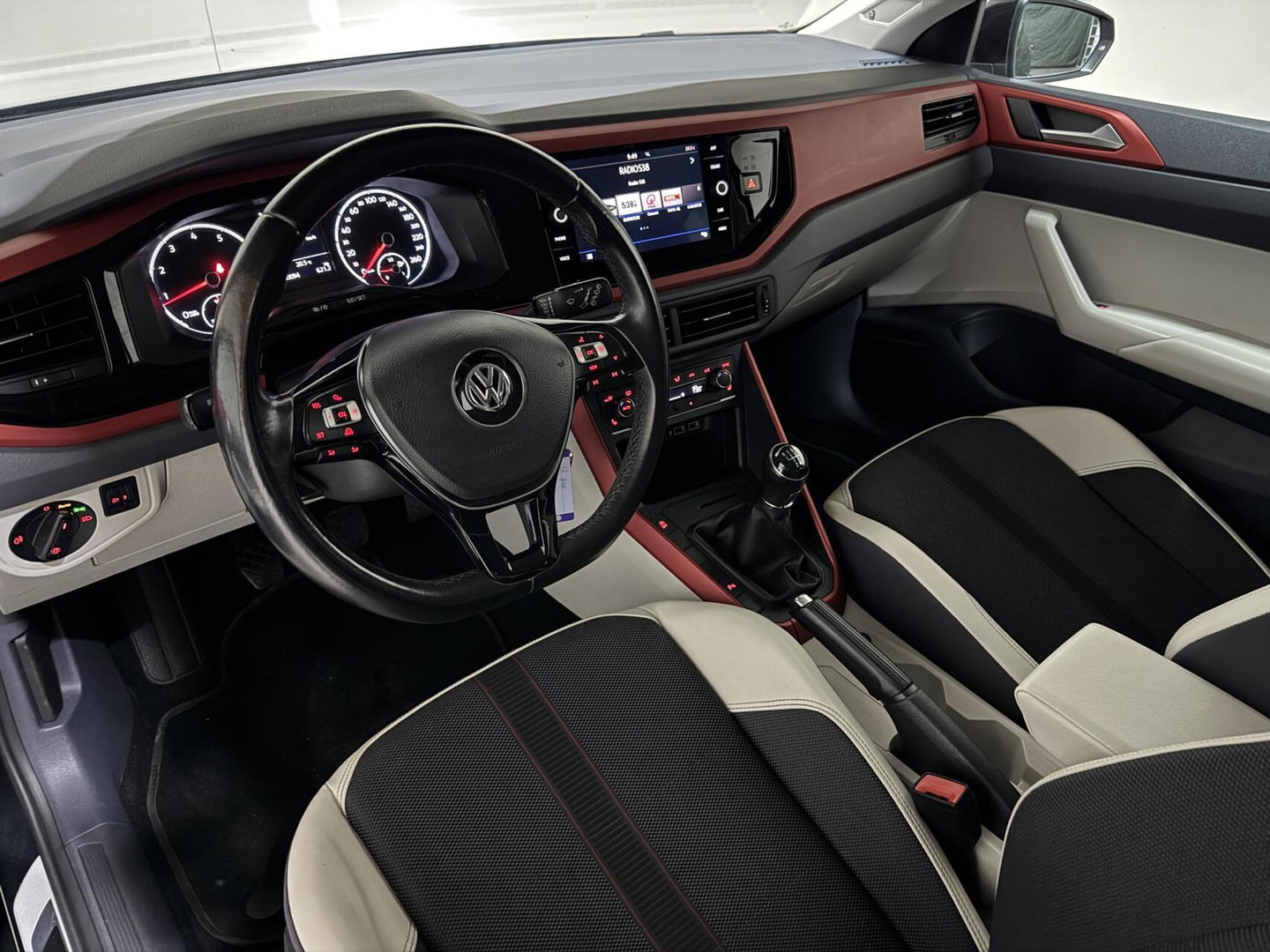 Volkswagen Polo 1.0 Beats CarPlay Stoelver. CarPlay Cruise Navi