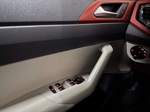 Volkswagen Polo 1.0 Beats CarPlay Stoelver. CarPlay Cruise Navi