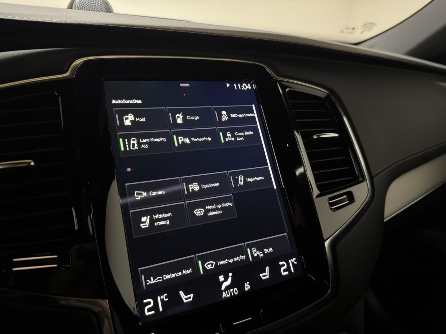 Volvo XC90 2.0 T8 Twin Engine AWD R-Design Pano Luchtvering B&W Trekh.