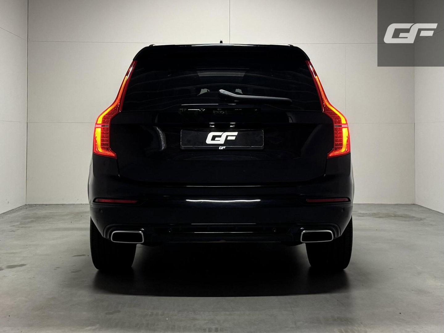 Volvo XC90 2.0 T8 Twin Engine AWD R-Design Pano Luchtvering B&W Trekh.