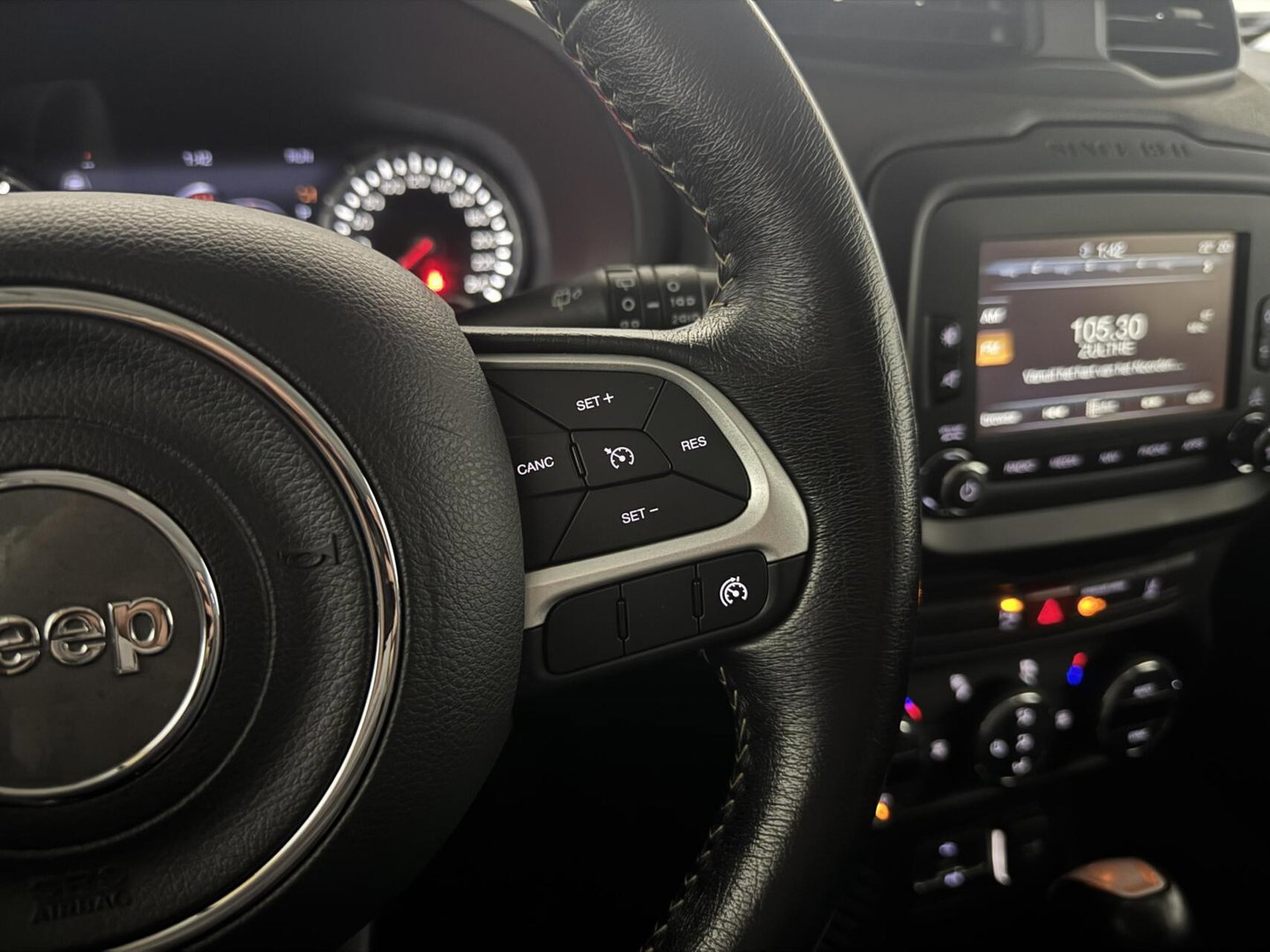 Jeep Renegade 1.4 MultiAir Limited Leer CarPlay Cruise Camera