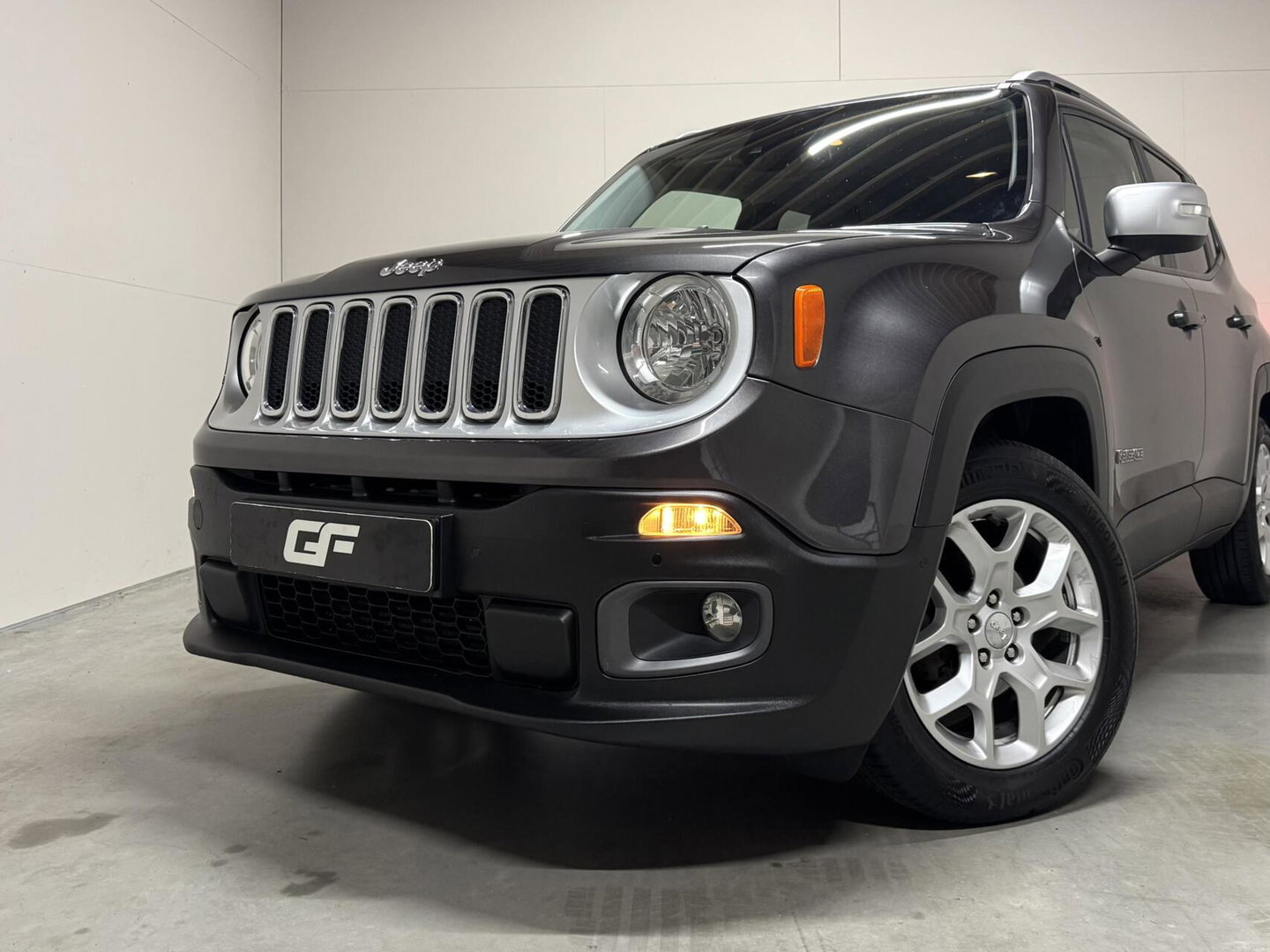 Jeep Renegade 1.4 MultiAir Limited Leer CarPlay Cruise Camera