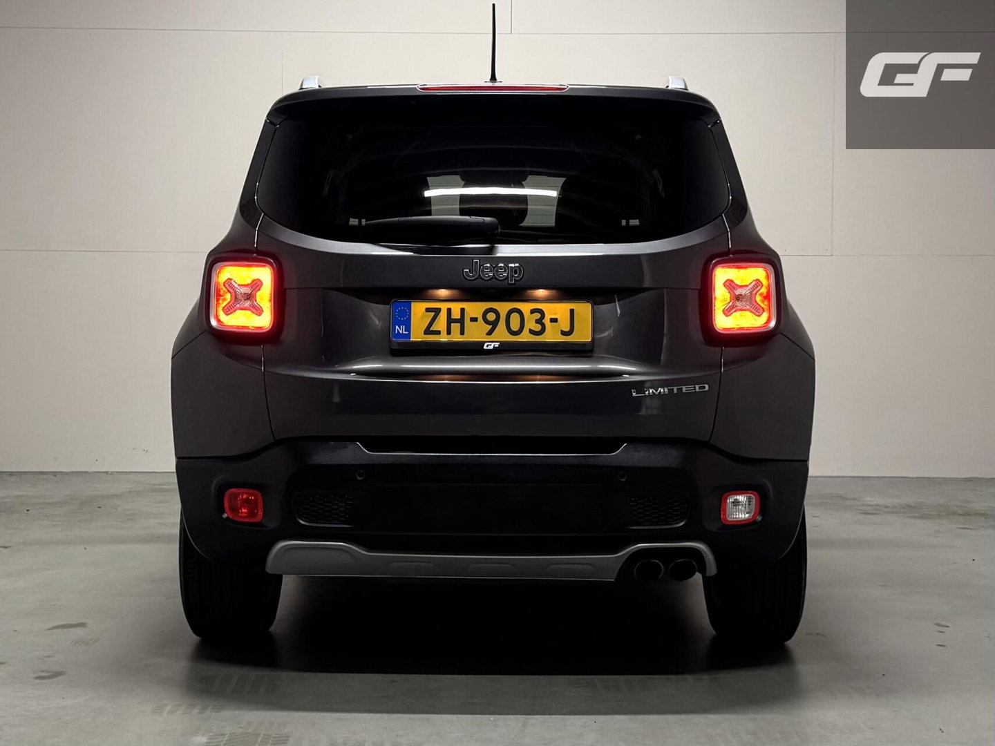 Jeep Renegade 1.4 MultiAir Limited Leer CarPlay Cruise Camera