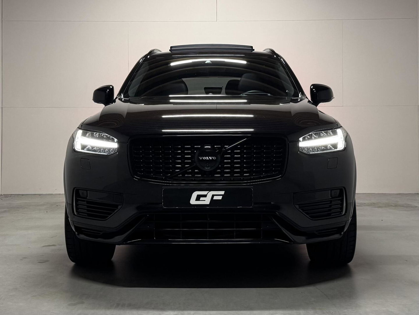 Volvo XC90 2.0 T8 Twin Engine AWD R-Design Pano Luchtvering B&W Trekh.
