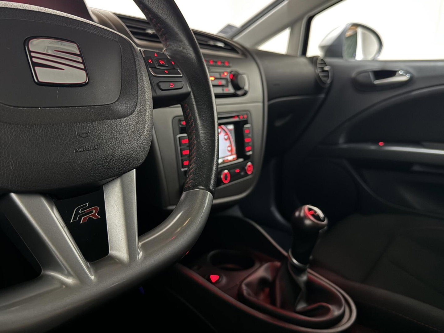 SEAT Leon 1.8 TFSI FR Navi Clima Cruise Trekh. NAP