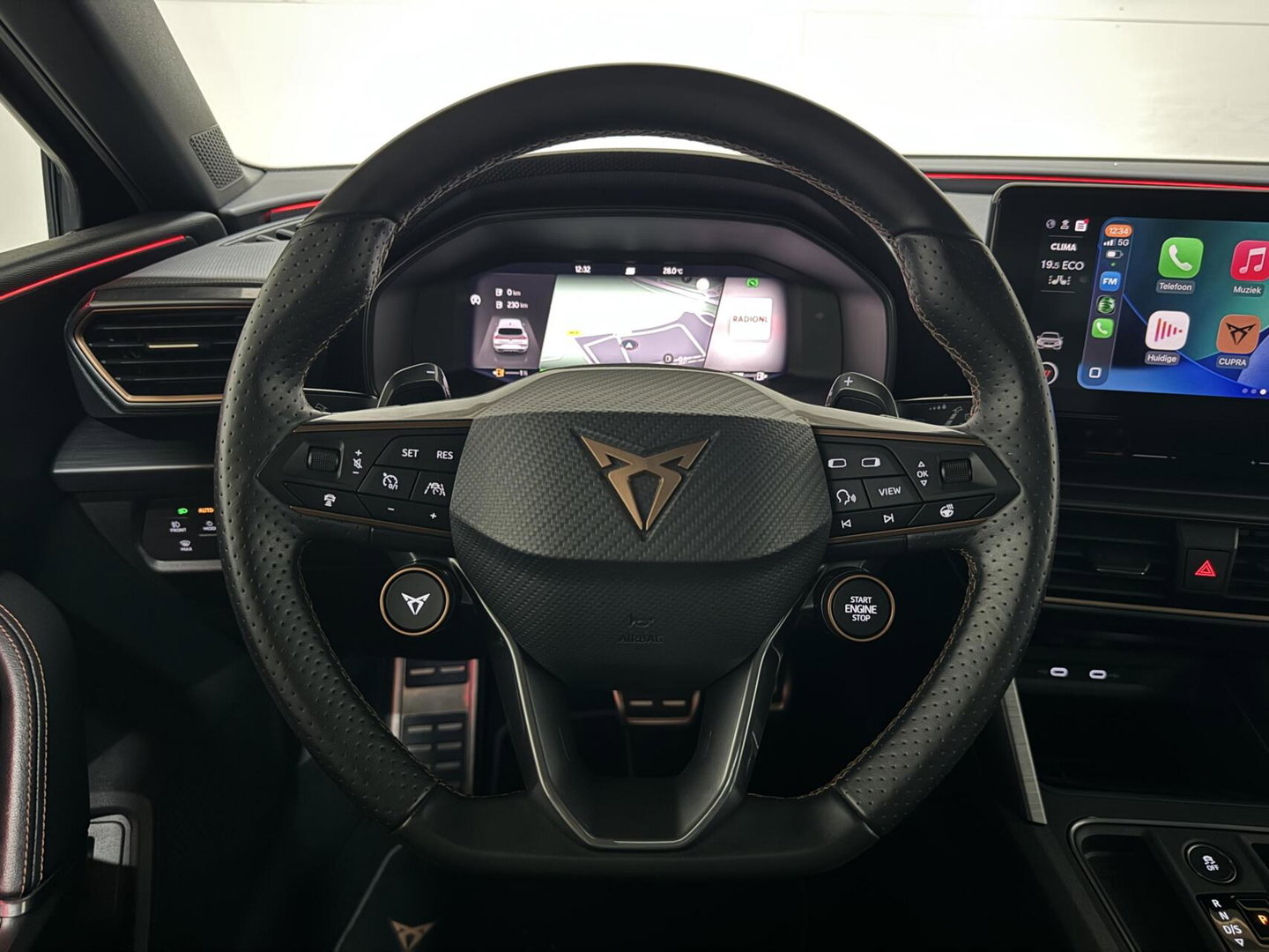 CUPRA Leon 1.4 e-Hybrid VZ Copper Edition Pano Memory Sfeer