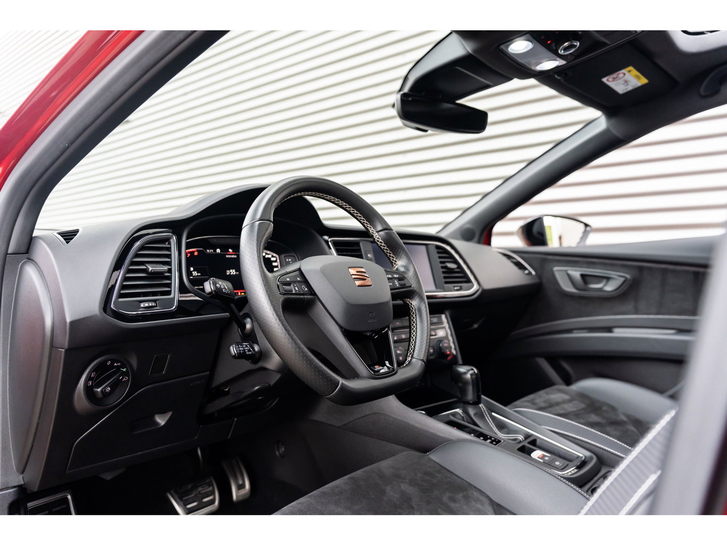 SEAT Leon 2.0 TSI CUPRA PANO BEATS VIRTUAL CAMERA KEYLESS