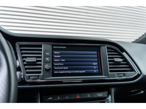SEAT Leon 2.0 TSI CUPRA PANO BEATS VIRTUAL CAMERA KEYLESS