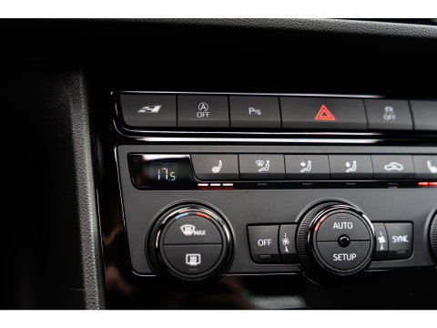 SEAT Leon 2.0 TSI CUPRA PANO BEATS VIRTUAL CAMERA KEYLESS