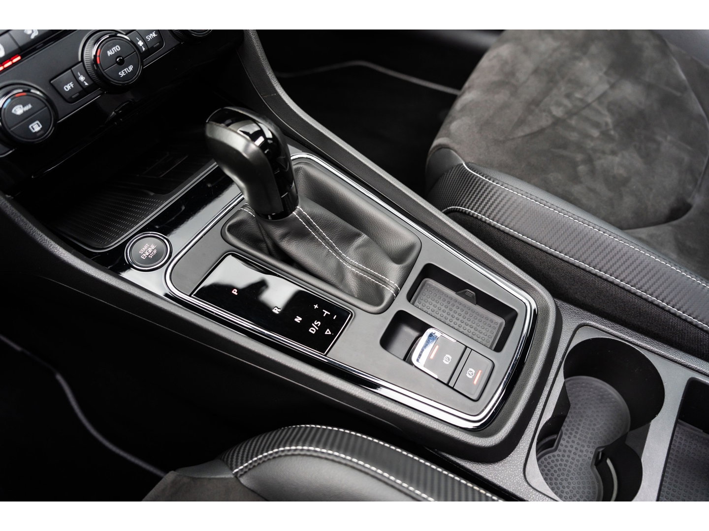 SEAT Leon 2.0 TSI CUPRA PANO BEATS VIRTUAL CAMERA KEYLESS