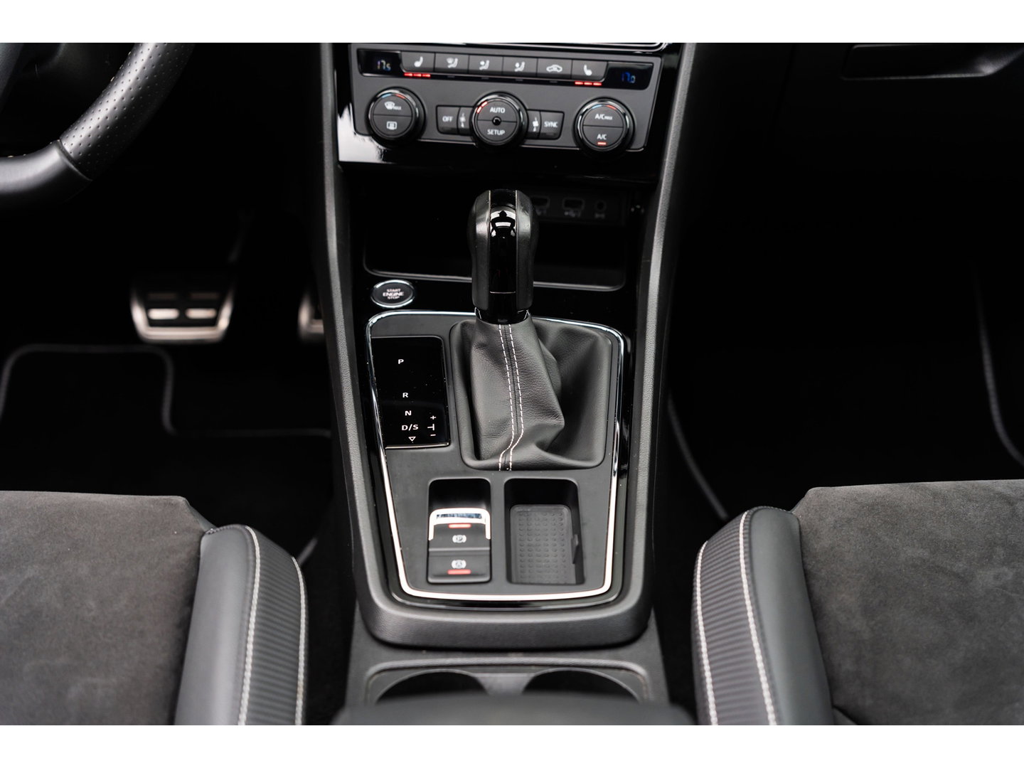 SEAT Leon 2.0 TSI CUPRA PANO BEATS VIRTUAL CAMERA KEYLESS