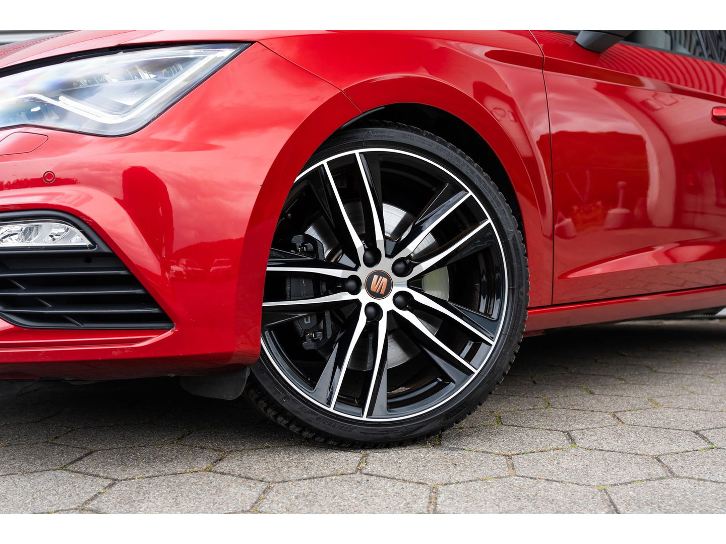 SEAT Leon 2.0 TSI CUPRA PANO BEATS VIRTUAL CAMERA KEYLESS