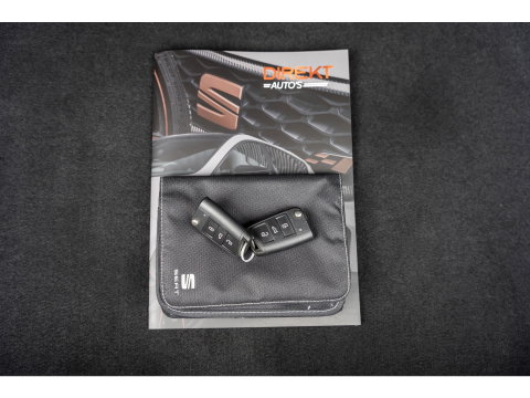 SEAT Leon 2.0 TSI CUPRA PANO BEATS VIRTUAL CAMERA KEYLESS