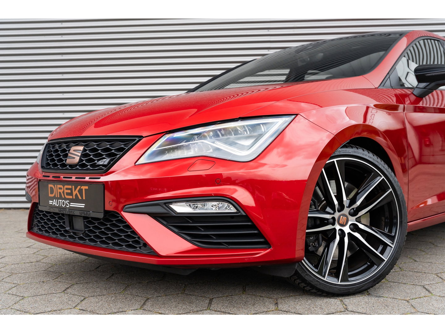 SEAT Leon 2.0 TSI CUPRA PANO BEATS VIRTUAL CAMERA KEYLESS