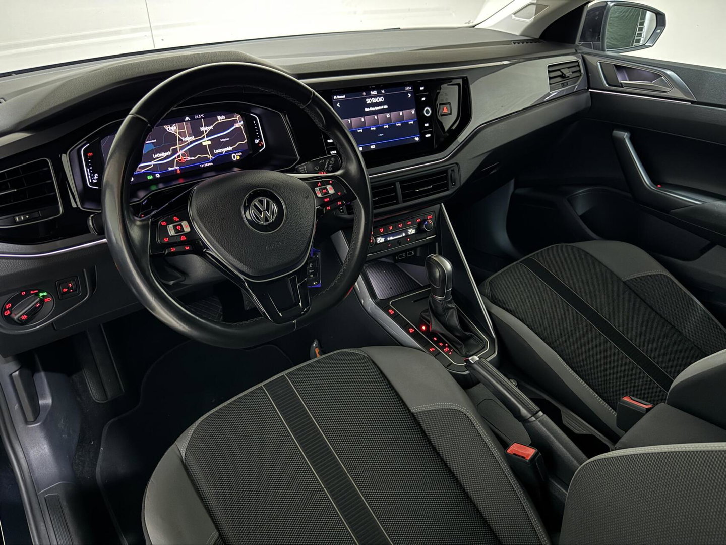 Volkswagen Polo 1.0 TSI Highline DSG Virtual CarPlay ACC NAP