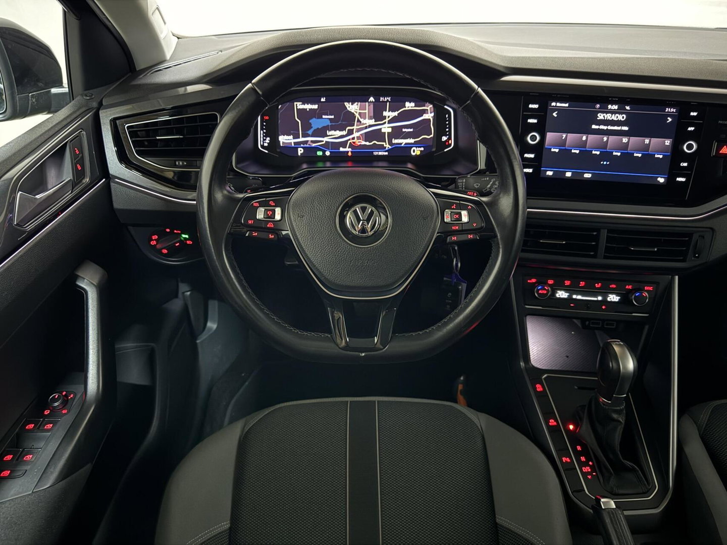 Volkswagen Polo 1.0 TSI Highline DSG Virtual CarPlay ACC NAP