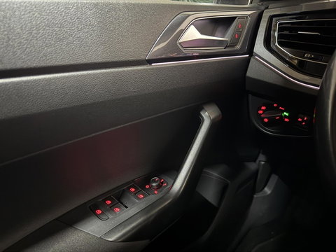 Volkswagen Polo 1.0 TSI Highline DSG Virtual CarPlay ACC NAP