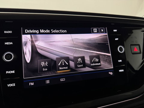 Volkswagen Polo 1.0 TSI Highline DSG Virtual CarPlay ACC NAP
