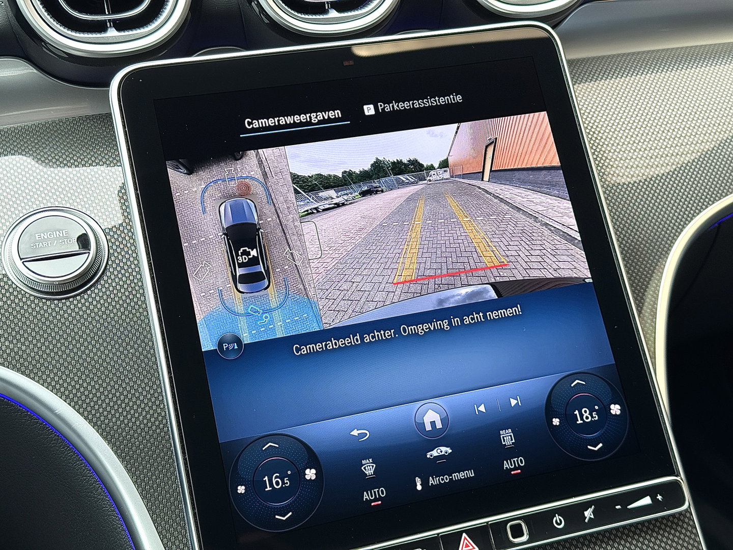 Mercedes-Benz C-Klasse 300 e Business Solution AMG | Burmester | Origineel Nederlands | Memory | Panoramadak | Digital Light | Elektrische Trekhaak | Head-Up | Leder |