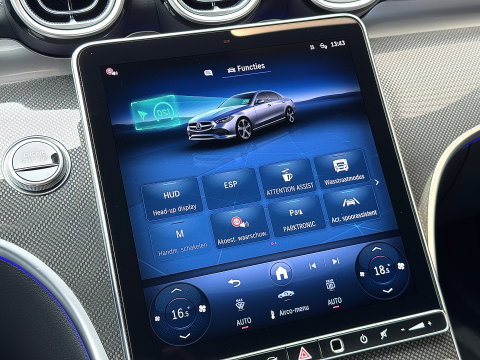 Mercedes-Benz C-Klasse 300 e Business Solution AMG | Burmester | Origineel Nederlands | Memory | Panoramadak | Digital Light | Elektrische Trekhaak | Head-Up | Leder |