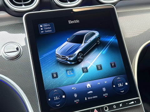 Mercedes-Benz C-Klasse 300 e Business Solution AMG | Burmester | Origineel Nederlands | Memory | Panoramadak | Digital Light | Elektrische Trekhaak | Head-Up | Leder |