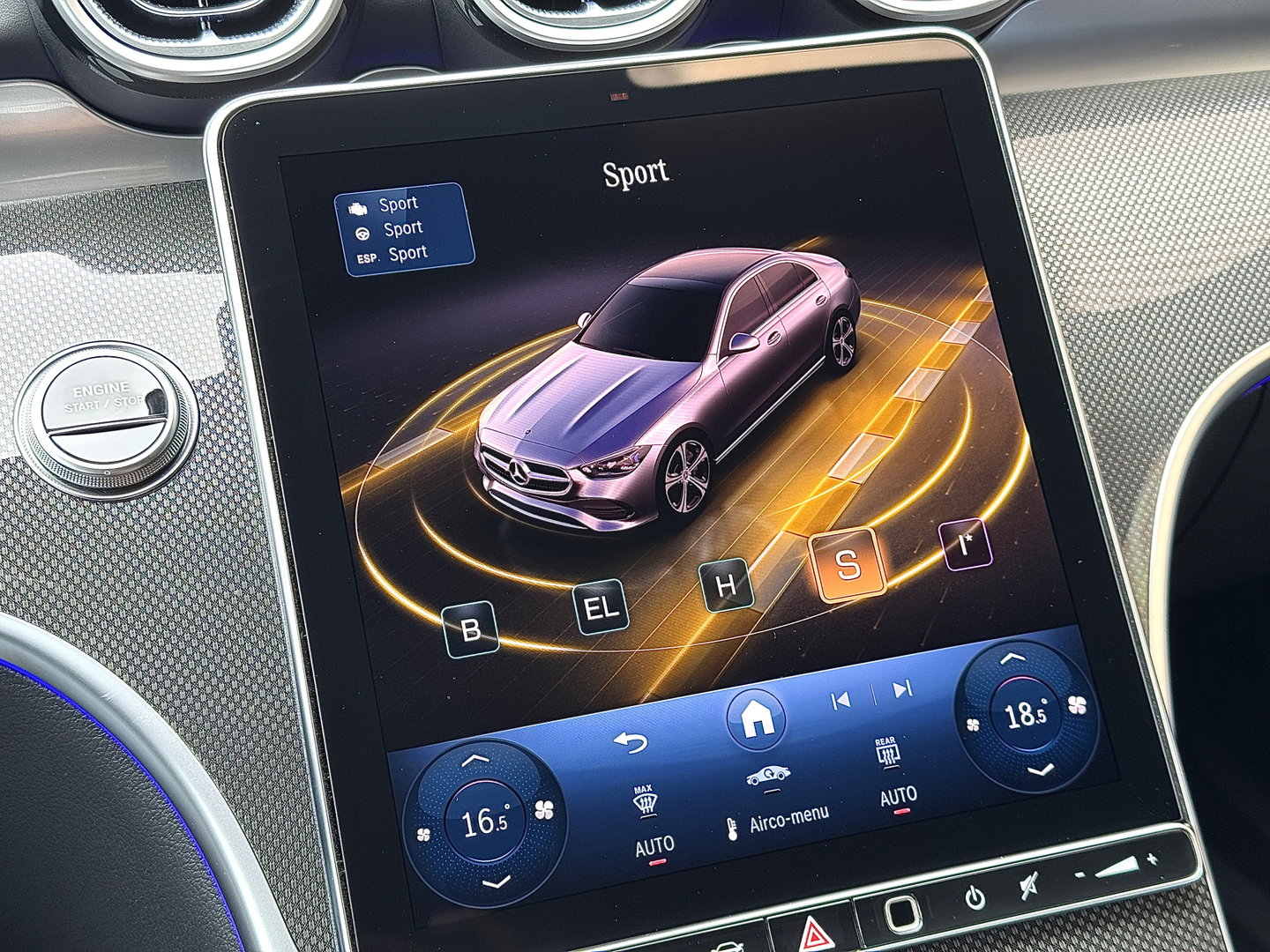 Mercedes-Benz C-Klasse 300 e Business Solution AMG | Burmester | Origineel Nederlands | Memory | Panoramadak | Digital Light | Elektrische Trekhaak | Head-Up | Leder |
