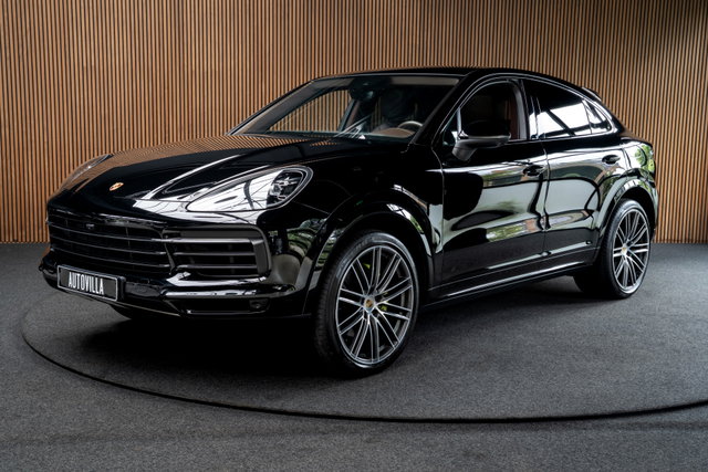Porsche Cayenne - Coupé 3.0 E-Hybrid Pano Sport-chrono 360° Luchtvering Leer Navi ACC 22'' LM velgen Memory seats Bose Stuurverwarming Elektr. bedienbare achterklep PDC LM velgen Stuurverwarming Stoelverwarming Alcantara binnenhemel Climate CarPlay