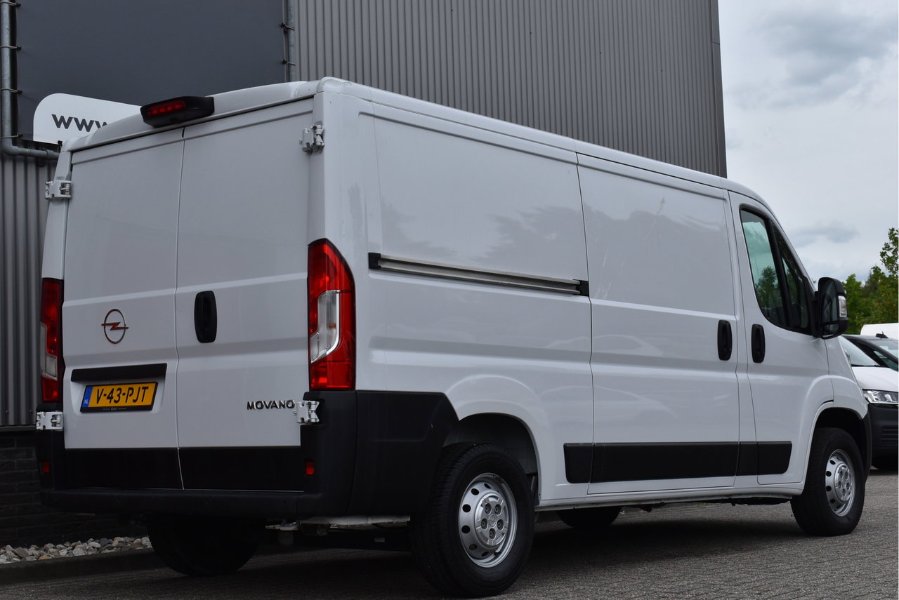 Opel Movano